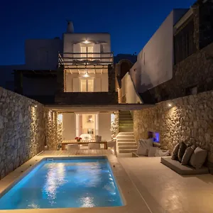 Villa Mykonos Actor's Villa. 2 Bdrs, Private Mini-pool *