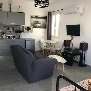 Giannisasi Mykonos * Mykonos Town