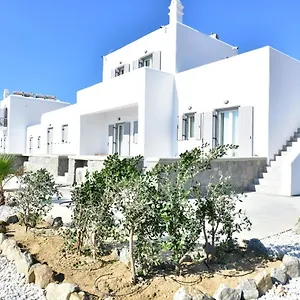 Phoenix * Mykonos Town