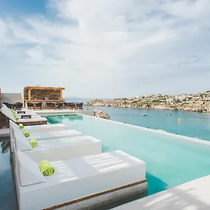 Hotel Super Paradise Suites