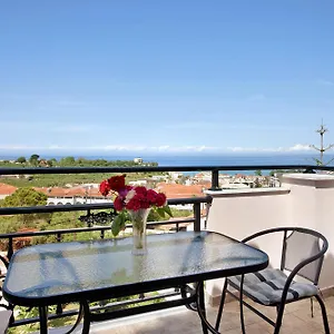Apartment Yiannis Sea View 9 *