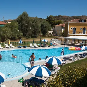 Aparthotel Plubis Kalamákion