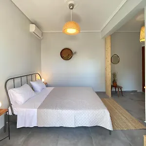 Theros Lux Apts.