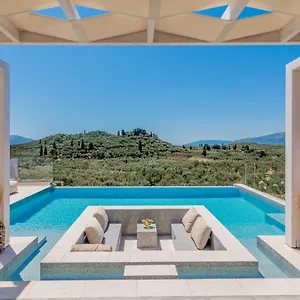 Spartakos Luxury 1 *