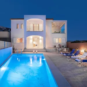 Astarte - Ocean Pool Villa