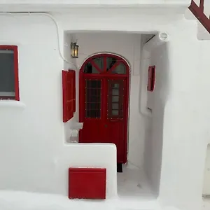Little Big In Town * Mykonos Town