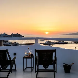 She Mykonos - The Residency