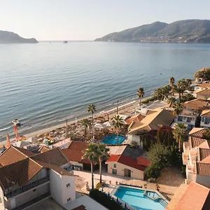 Apartment Manthos Beachfront
