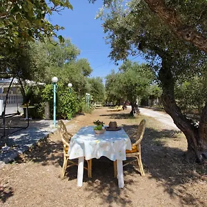 Apartment Areti Orfeas *