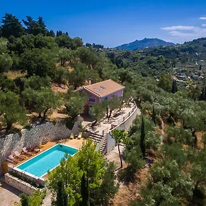 Villa Oliva, In A Serene Location & Private Pool, By Zantewize Akrotiri (Zakynthos)