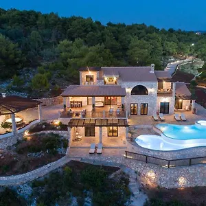 Amara Villa *