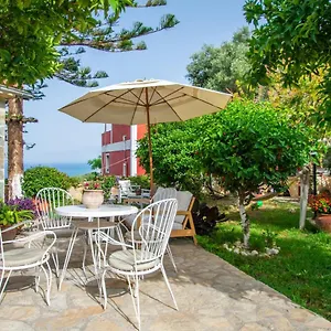 Alavastros Maisonettes Near 3 Sandy Beaches Holiday home