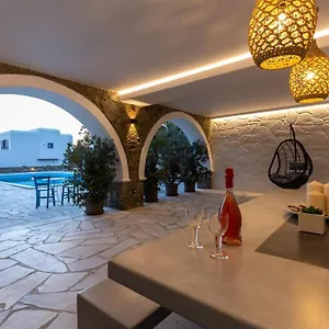 Callisti With Pool View And Calypso Upper Floor With Sea View Apartment Mykonos Town