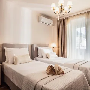 Apartment Maison Downtown Luxury Apartments! *