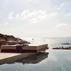 The Sall Complex A - Iconic Sea Views, By Zantewize Apartment