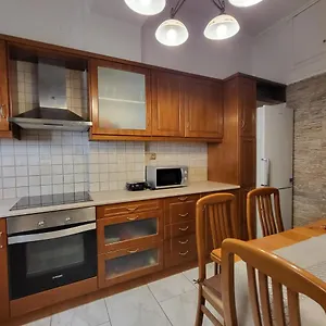 Apartment Reve