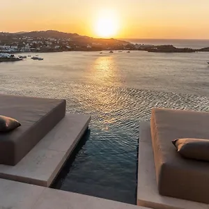 The Skyvilla Mykonos - A Landmark With Breathtaking Views Of The Psarou Bay *