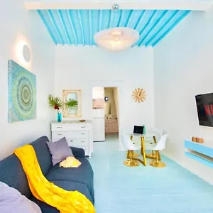 Aya Apartment *