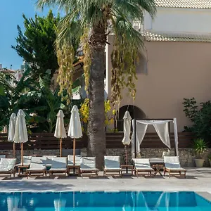 Natalie Lejlighedshotel Laganas