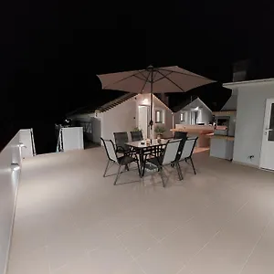 Apartment Cielo House