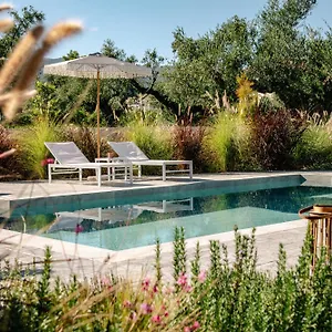Matti With Private Pool Villa *