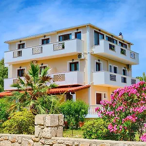 Andriani-michalis Studios Apartment