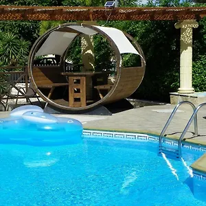 Mirabelle Hotel 3*